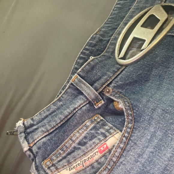 Authentic Diesel Jeans - Picture 2 of 8